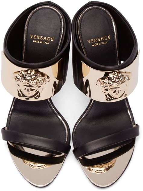 versace medusa çanta|Versace Medusa detail round heels.